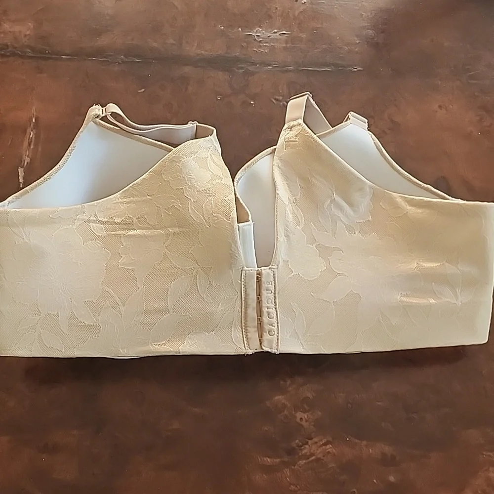 Cacique Beige Floral Lace Bra - 42DDD - Picture 3 of 7
